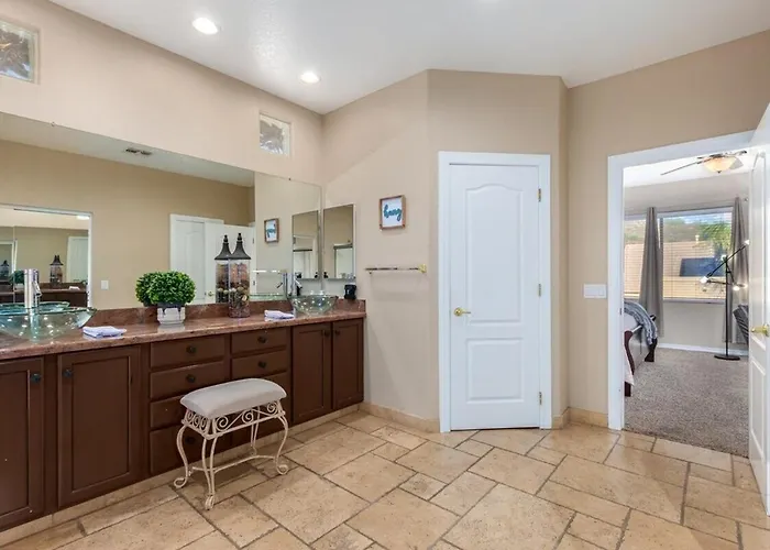Luxury Cul-de-sac With Heated Pool & 5br * Phoenix