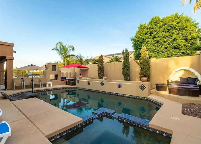Luxury Cul-de-sac With Heated Pool & 5br Phoenix