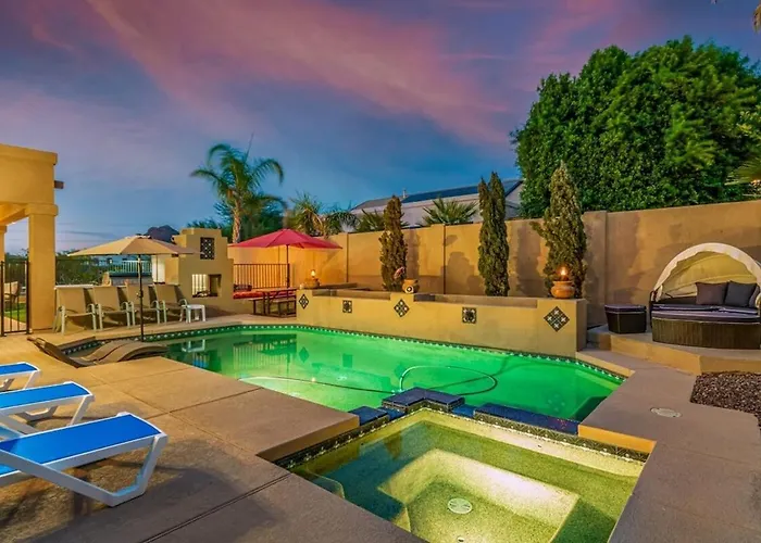 Hébergement de vacances Luxury Cul-de-sac With Heated Pool & 5br Phoenix